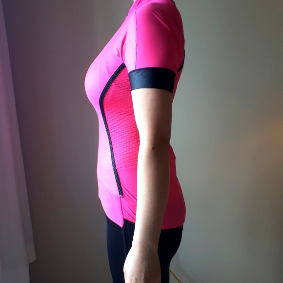 LULULEMON Hot Pink Running Jacket - Picture 4 of 9